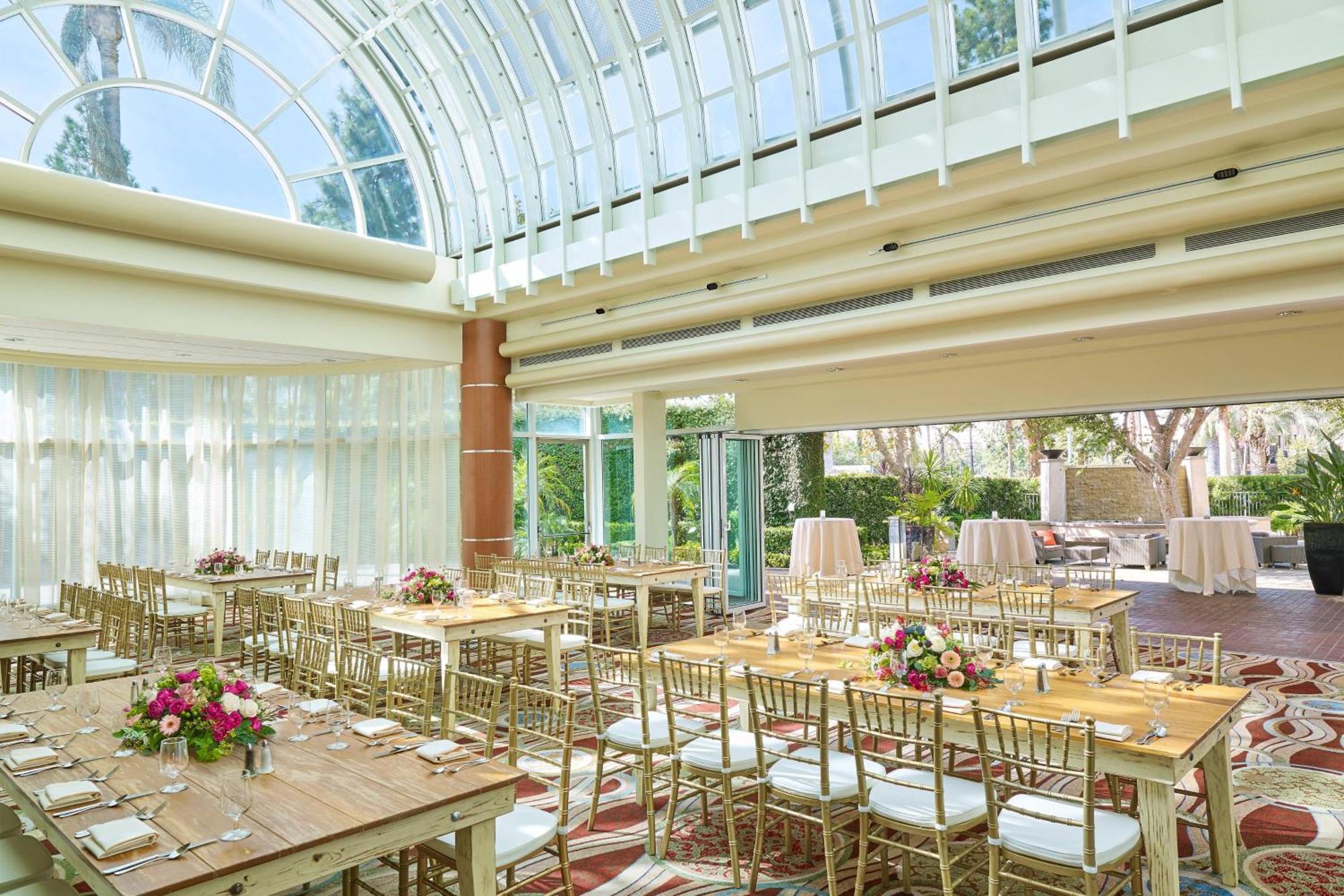 Warner Center Marriott Woodland Hills Otel Los Angeles Dış mekan fotoğraf